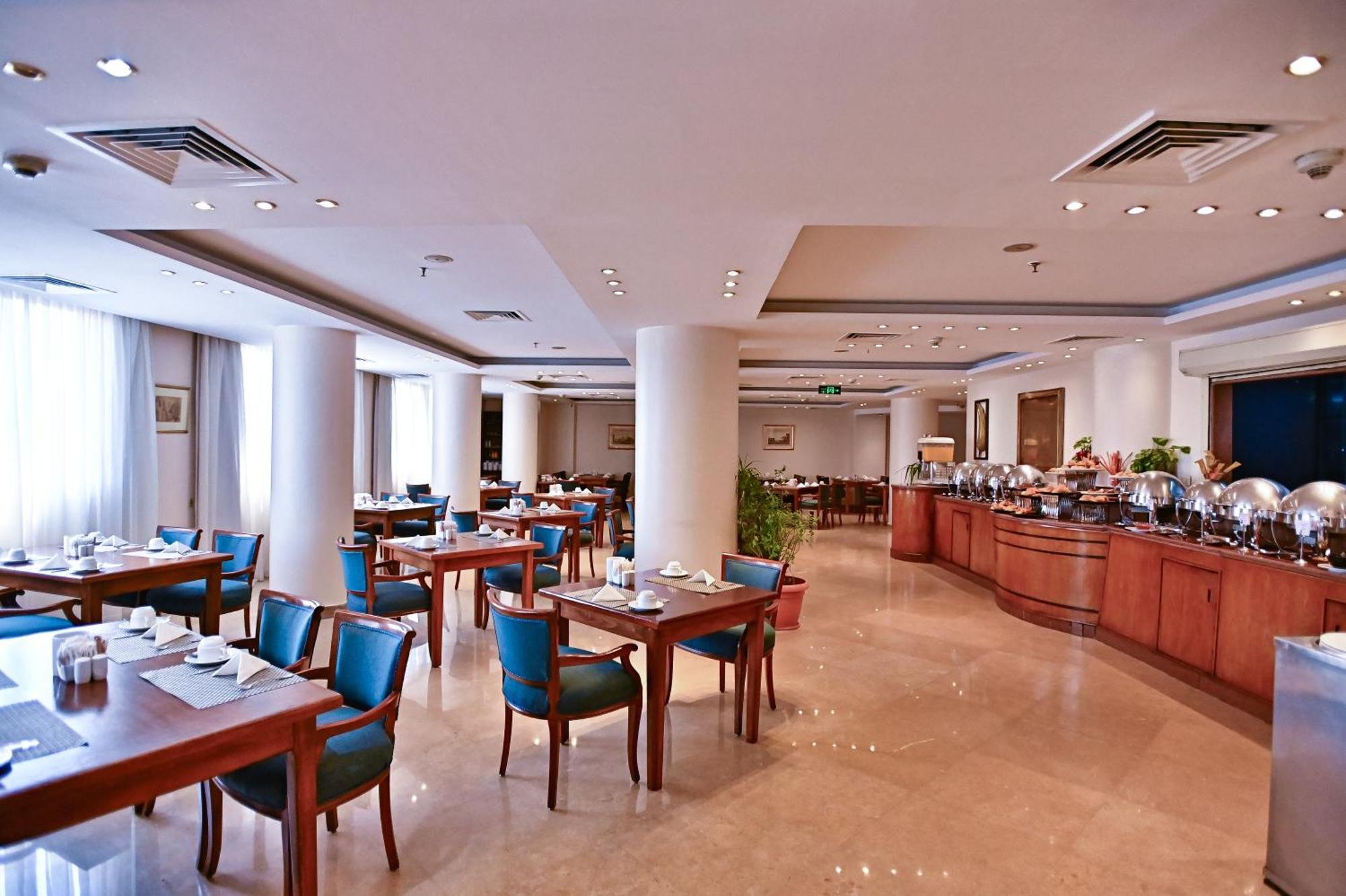 Swiss Inn Nile Hotel Giza Exterior foto